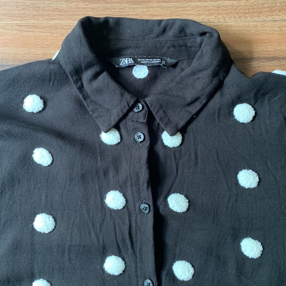 Zara polka dot button up shirt Pom poms - Picture 4 of 10